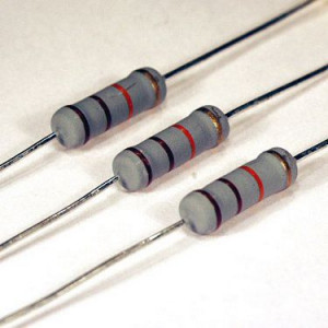Rezystor metalizowany RSS 6W 47R 5%
