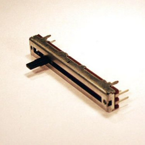 Potencjometr suwakowy SV6010GNP-B50K-20C TOMY
